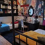 Buky Palace Alloggio in famiglia *