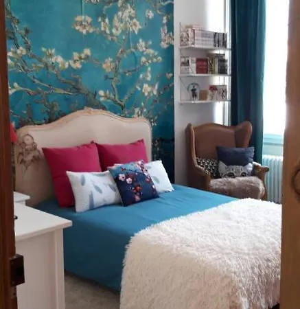 Buky Palace Homestay Pons