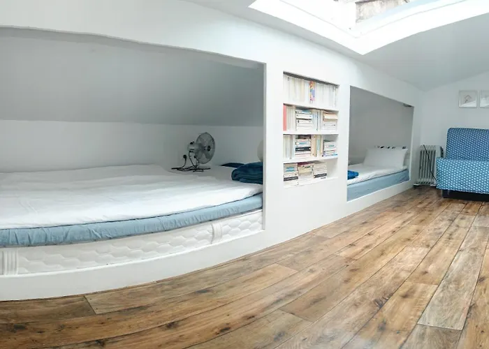 Buky Palace منزل للإقامة بونس