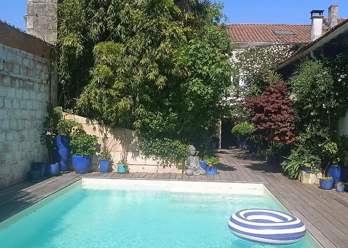 Buky Palace منزل للإقامة *