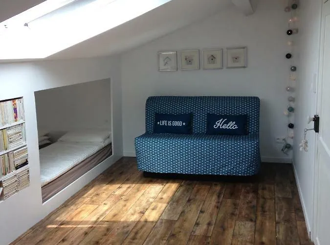 Buky Palace منزل للإقامة بونس